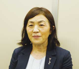 鈴木氏